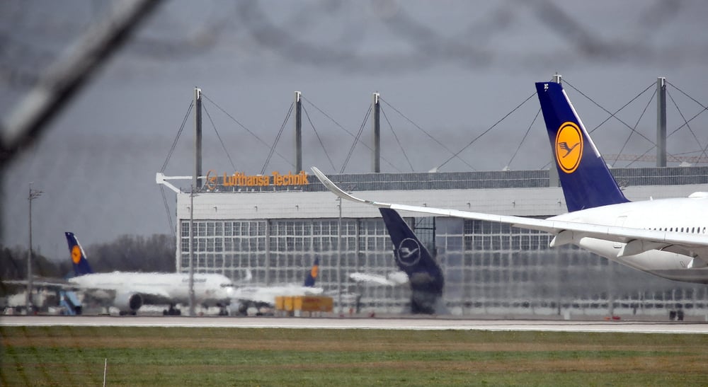 Un avion lufthansa a l'aeroport de munich