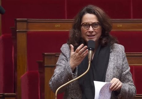 Marina Ferrari à l'assemblée
