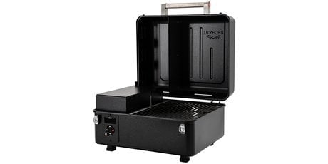 Gril portatif à granulés Ranger, Traeger, 549 euros