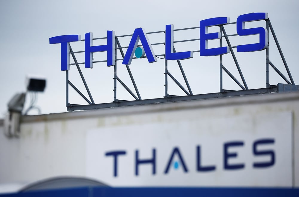 Le logo de thales a brest
