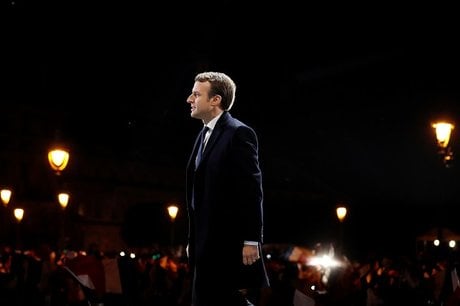 Macron cour du Louvre 2017