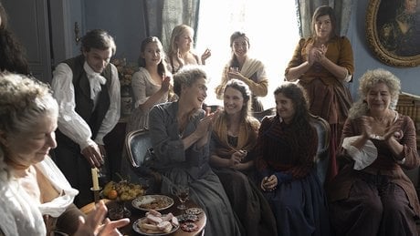 « La Révolution française a longtemps été présentée comme un mouvement d’hommes pour des hommes, ce qui est une vision erronée », Julie Gayet, actrice.