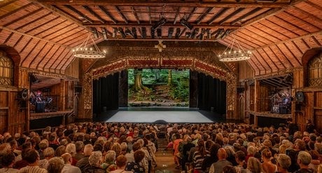 « Le Roi Nu » au Théâtre du Peuple de Bussang.