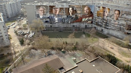 Soixante-dix ans d’histoire des banlieues en un documentaire.