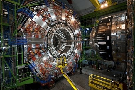 Cern collisionneur de particules
