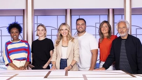 Les chroniqueurs de « On a du nouveau » : Constance Vilanova, la présentatrice Cécilie Conhoc, la médecin Sarah Rebert, l’animatrice Xenia Buet, le chroniqueur André Deleplace, le journaliste sportif Nicolas Vilas, Claude Askolovitch ainsi que l’animatrice Jennifer Galap.