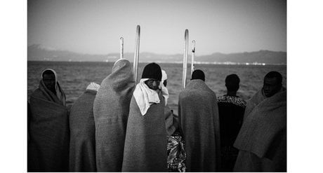 Édouard Elias, photoreporter de guerre, a documenté la vie à bord de l’Aquarius, un navire affrété par SOS Méditerranée.
