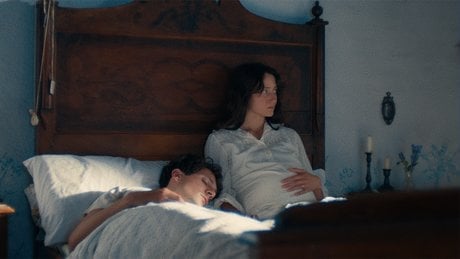 Vermiglio ou La Mariée des montagnes, de Maura Delporo, avec Giuseppe De Domenico, Roberta Rovelli, Tommaso Ragno, Martina Scrinzi. 1 h 59.  Sortie mercredi.