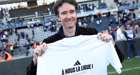Le Paris FC est de retour en Ligue 1, quarante-six ans après.