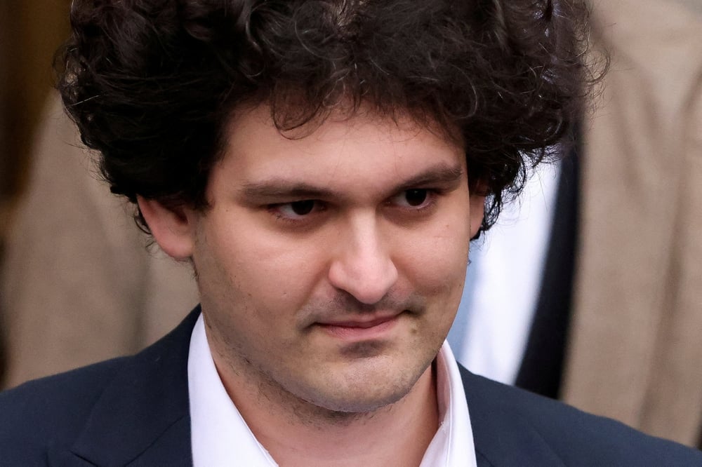 Le fondateur de la plateforme de cryptomonnaies ftx,  sam bankman-fried, au tribunal federal de manhattan