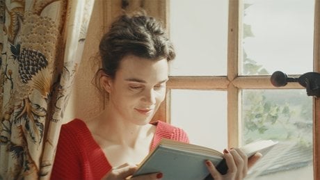 Jane Austen a gâché ma vie, de Laura Piani, avec Camille Rutherford, Pablo Pauly, Charlie Anson. 1 h 34. Sortie mercredi.