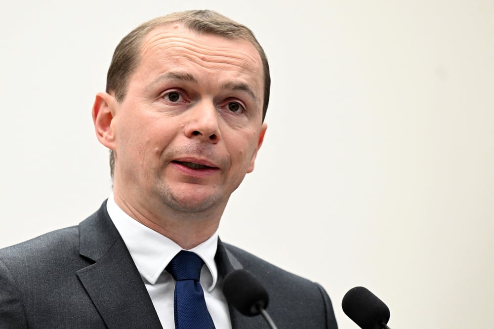Le ministre francais du travail, olivier dussopt, lors d'une conference de presse a paris, france