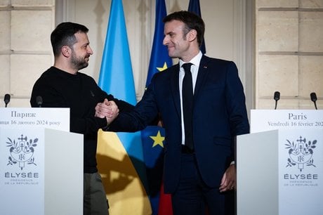 Macron Zelensky