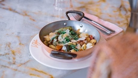 Le Bistro du Port, une adresse en bord de mer incontournable depuis 1976.