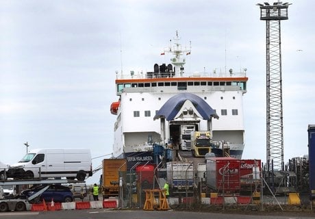 Irlande du Nord, Larne, port, Brexit, commerce, marchandises, douane, frontière,