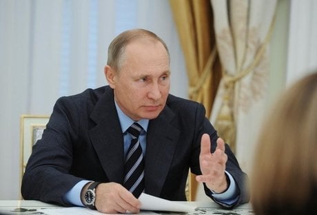 Poutine reproche a la france d'avoir tendu un piege a la russie