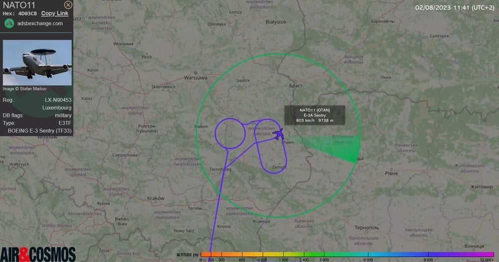 E-3A Sentry de l'OTAN au début de sa patrouille au-dessus de la Pologne le lendemain de l'incursion.