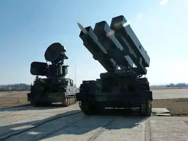Prototype du Kub Aspide et son radar mobile modernisé des Forces armées tchèques.
