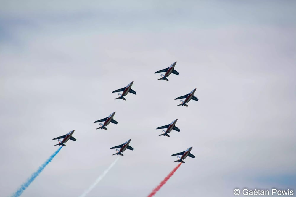 La Patrouille de France clôture le meeting aérien d'Arromanches (8 juin 2024)