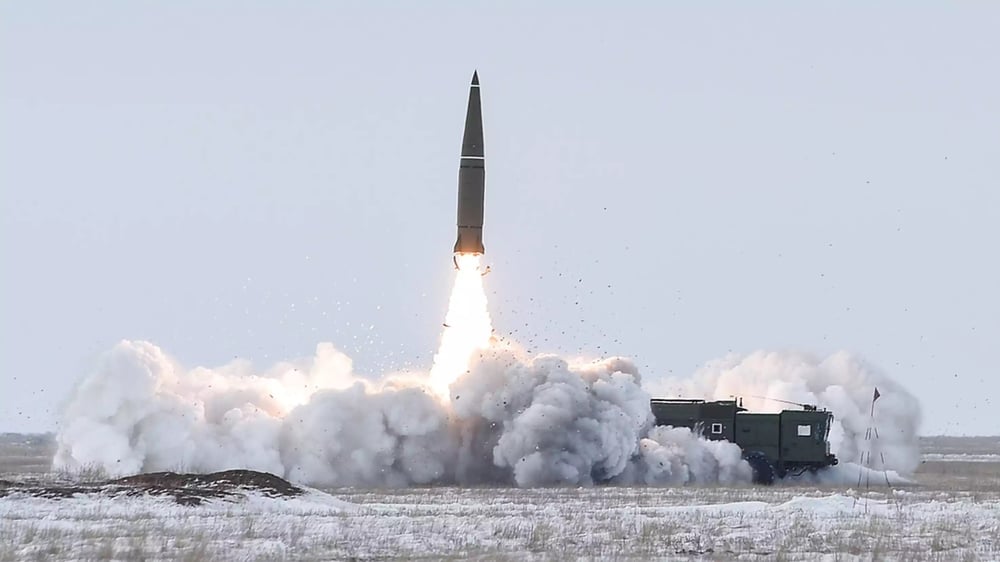 Tir d'un missile balistique courte portée Iskander-M russe depuis le cosmodrome de Kapoustine Iar (2 mars 2018).
