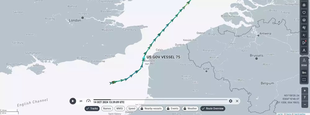 Le 14 octobre, le porte-avions américain USS Harry S. Truman et son escadre croisaient à un peu plus de 10 kilomètres au large de Boulogne-sur-Mer.