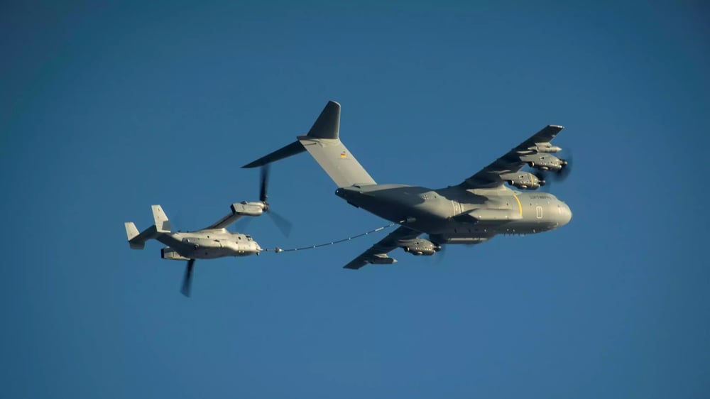 Premier ravitaillement en vol d'un MV-22B Osprey de l'USMC par un A400M de la Luftwaffe (septembre 2024).