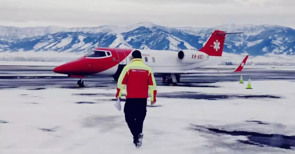 Learjet 55 (XA-UCI) au Canada pour une évacuation médicale (janvier 2025).