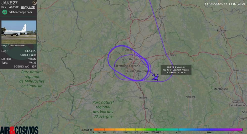 Survol de Clermont-Ferrand (Puy-de-Dôme, France) par un très rare WC-135R Constant Phoenix de l'US Air Force (11 août 2025).