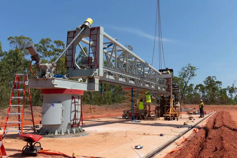 Construction du pas de tir pour les trois roquettes de la NASA.