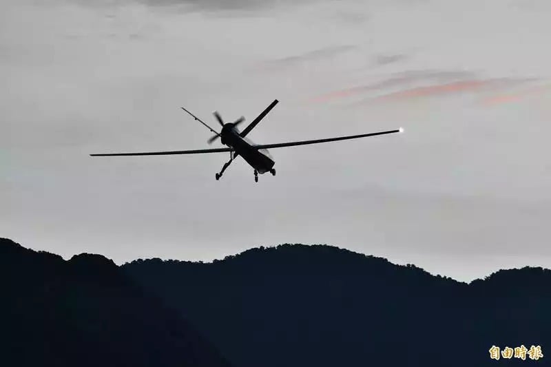 Teng Yun 2 image.jpg