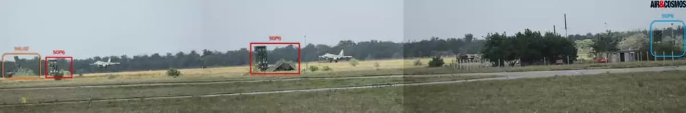 Une partie de la batterie antiaérienne courte et moyenne portée S-350 Vityaz sur la base aérienne russe de Taganrog.