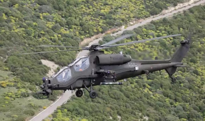 AW129 Mangusta italien en vol.