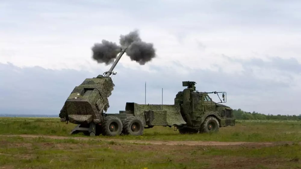 Obusier automoteur de 155 mm Archer suédois durant un exercice.
