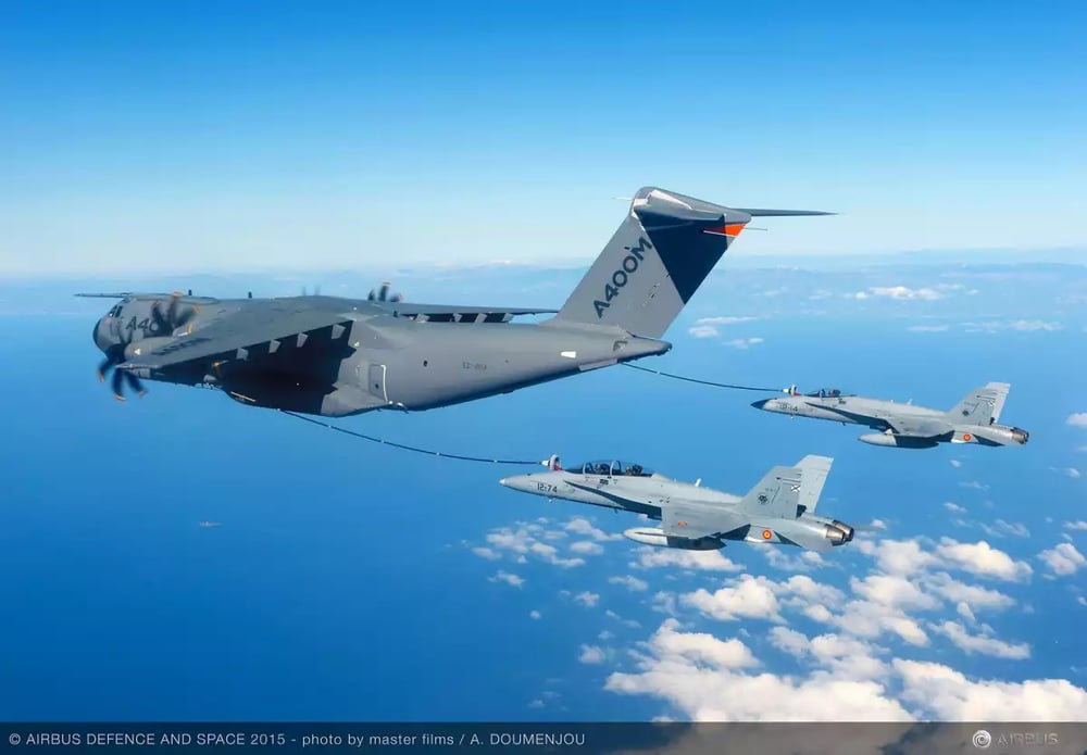 a400m-refuelling-two-f-18.jpg