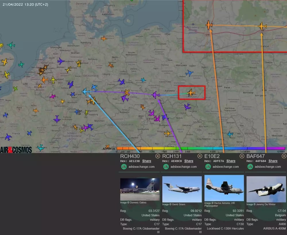 Le lendemain, c'était au tour d'avions de transport C-17 Globemaster III, C-130H Hercules et A400M Atlas d'effectuer des atterrissages ou décollages.