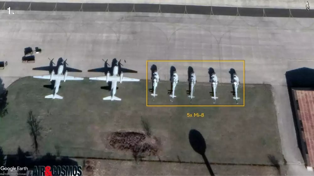 Image 1 : 5 Mi-8 croates stockés sur la base militaire de Pleso.