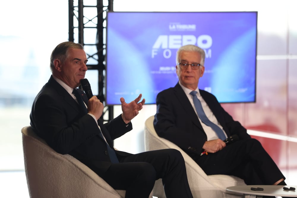 Le général Autellet et Didier Kayat à l'Aeroforum.