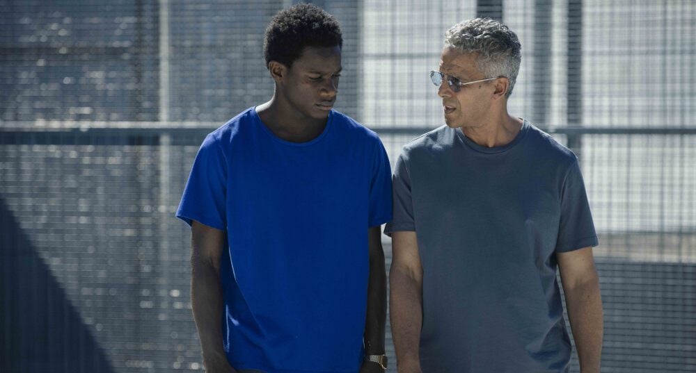 Mamadou Sidibé et Sami Bouajila dans la série « Un Prophète ».
