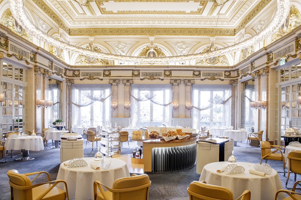 La salle du Louis XV, à Monaco.