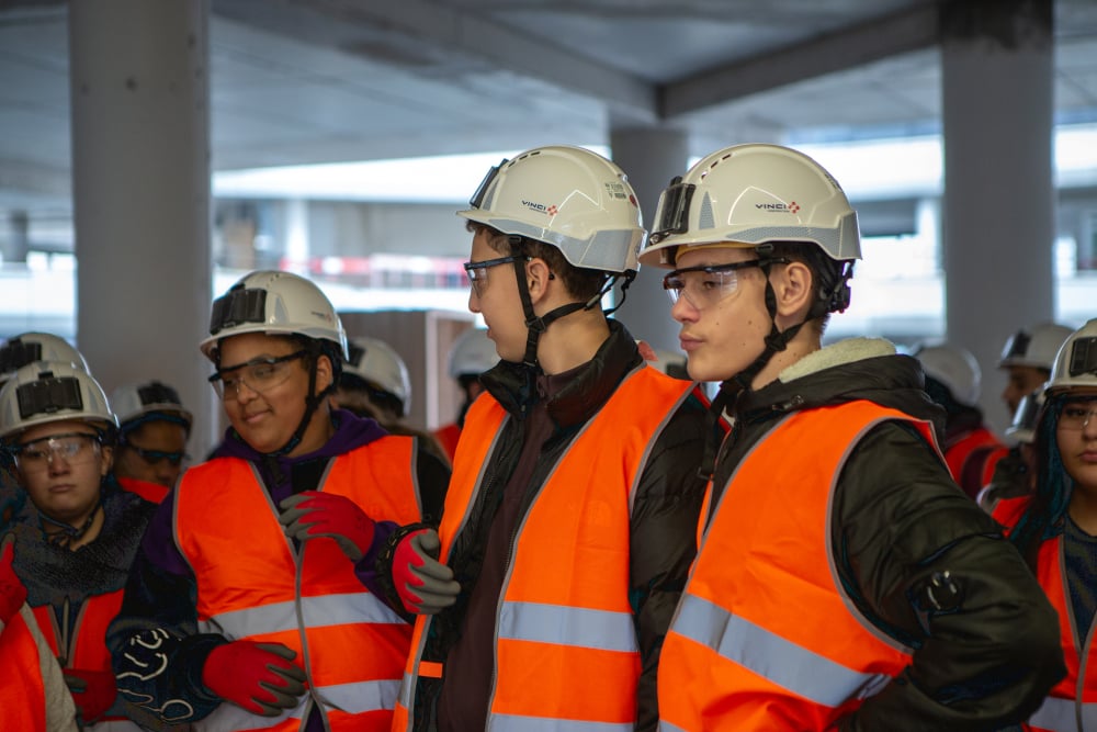 Le programme Give Me Five cible notamment des élèves de 3e issus de quartiers prioritaires ou de zones rurales.