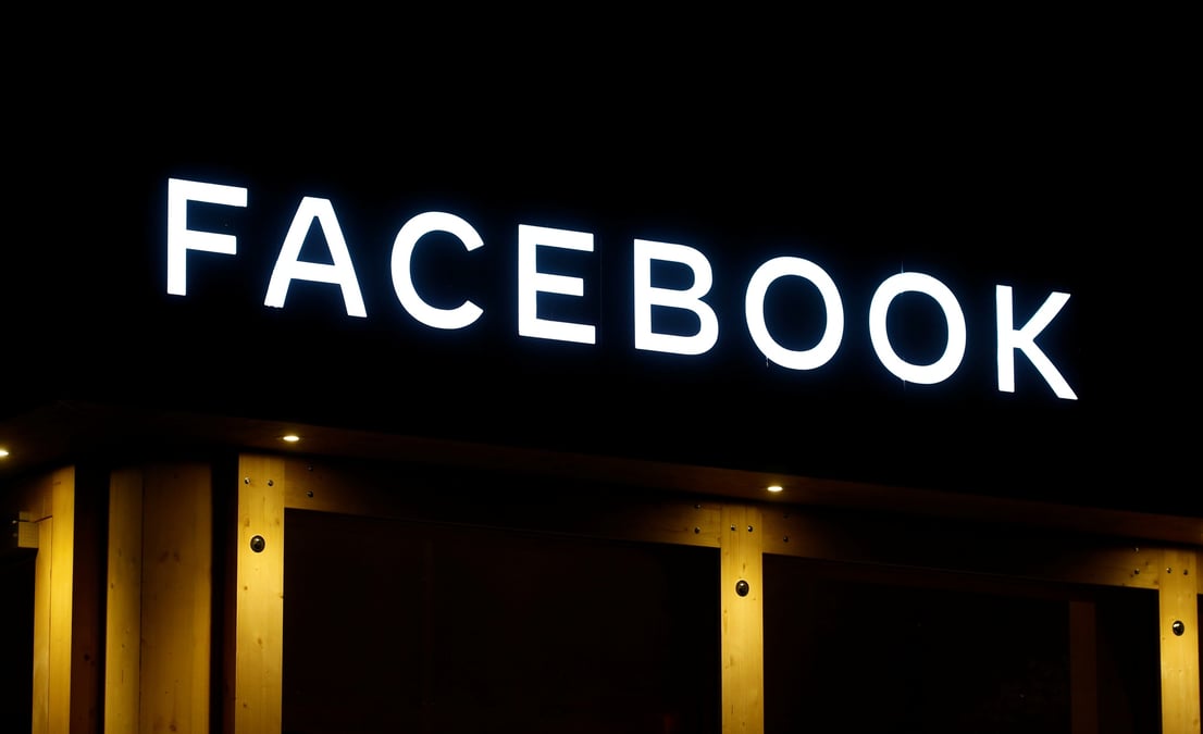 Facebook,