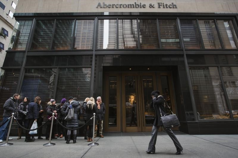 Les ventes d'Abercrombie & Fitch poursuivent leur chute