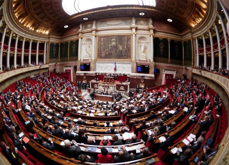 Les deputes adoptent une reforme du systeme de repression des abus de marche