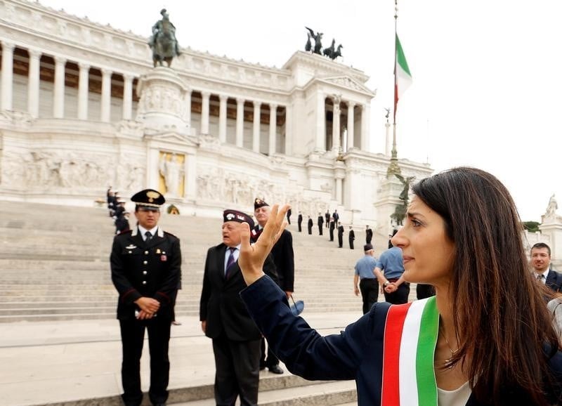 La nouvelle maire de rome fragilisee par des demissions
