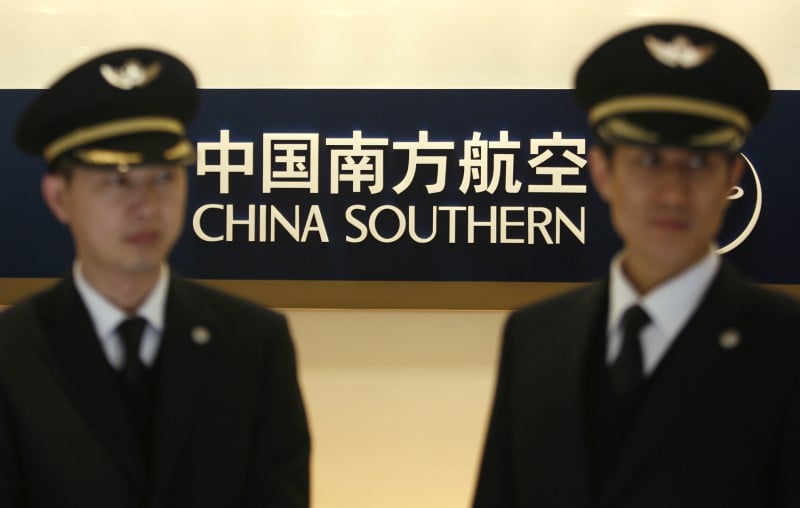 American airlines prend 2,68% de china southern