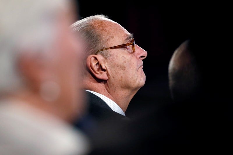 Jacques chirac hospitalise a paris