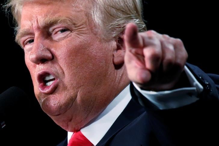 Trump evacue lors d'un meeting dans le nevada