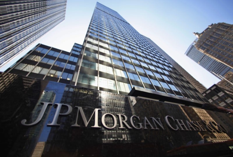 Jpmorgan poursuivi pour ses frais sur l'achat de cryptomonnaies