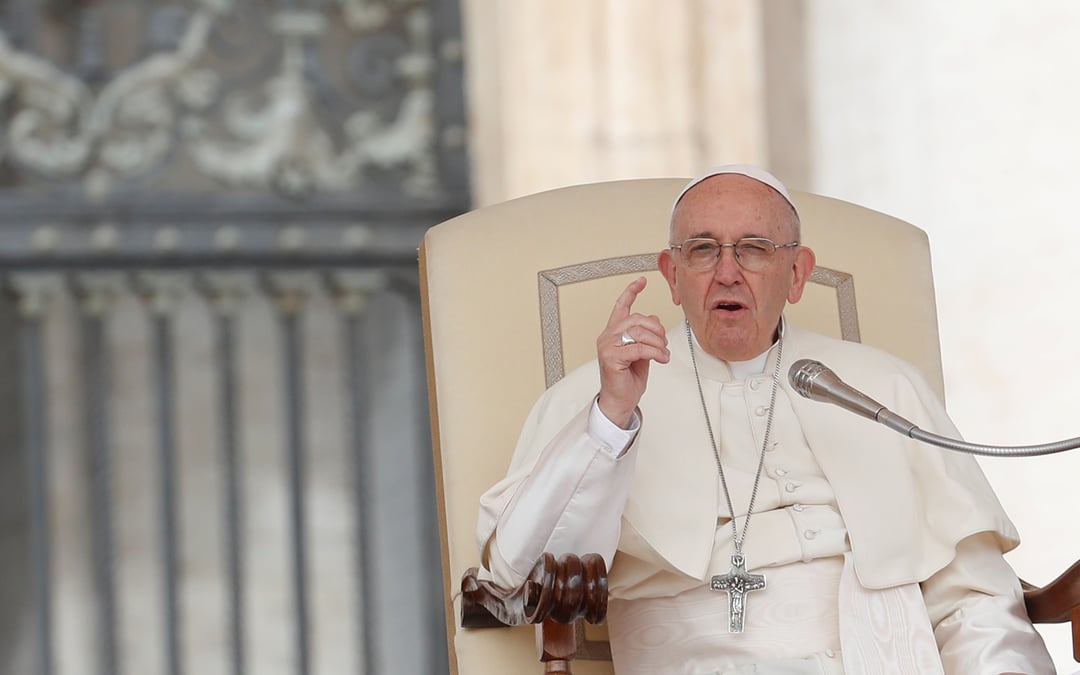Mea culpa du pape francois sur un scandale pedophile dans l'eglise chilienne