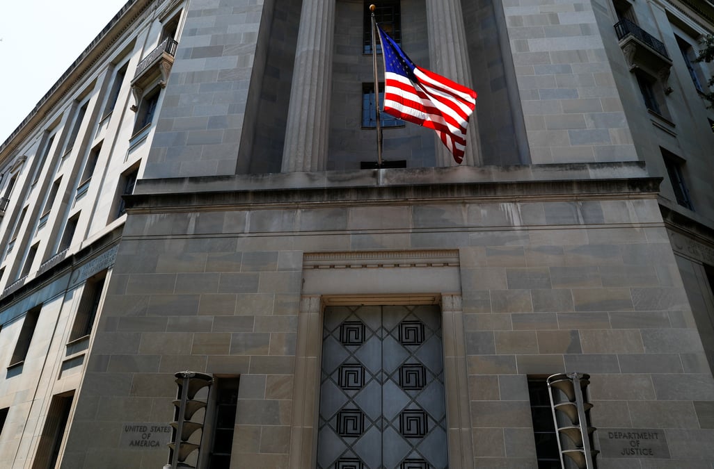 Usa: feu vert en vue pour deux mega-fusions dans la sante, selon le wall street journal